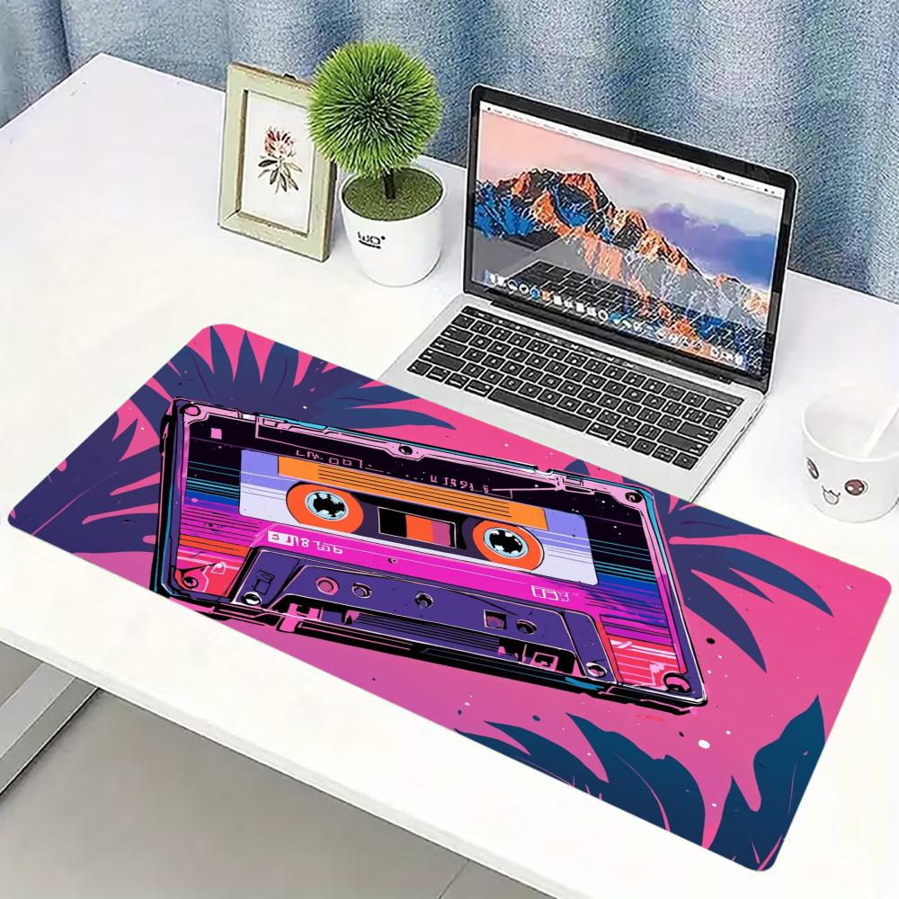 ピンクのレトロなカセットテープ型大型ゲーミングマウスパッド、 - Retro Gaming Keyboard And Mouse のレビューと価格